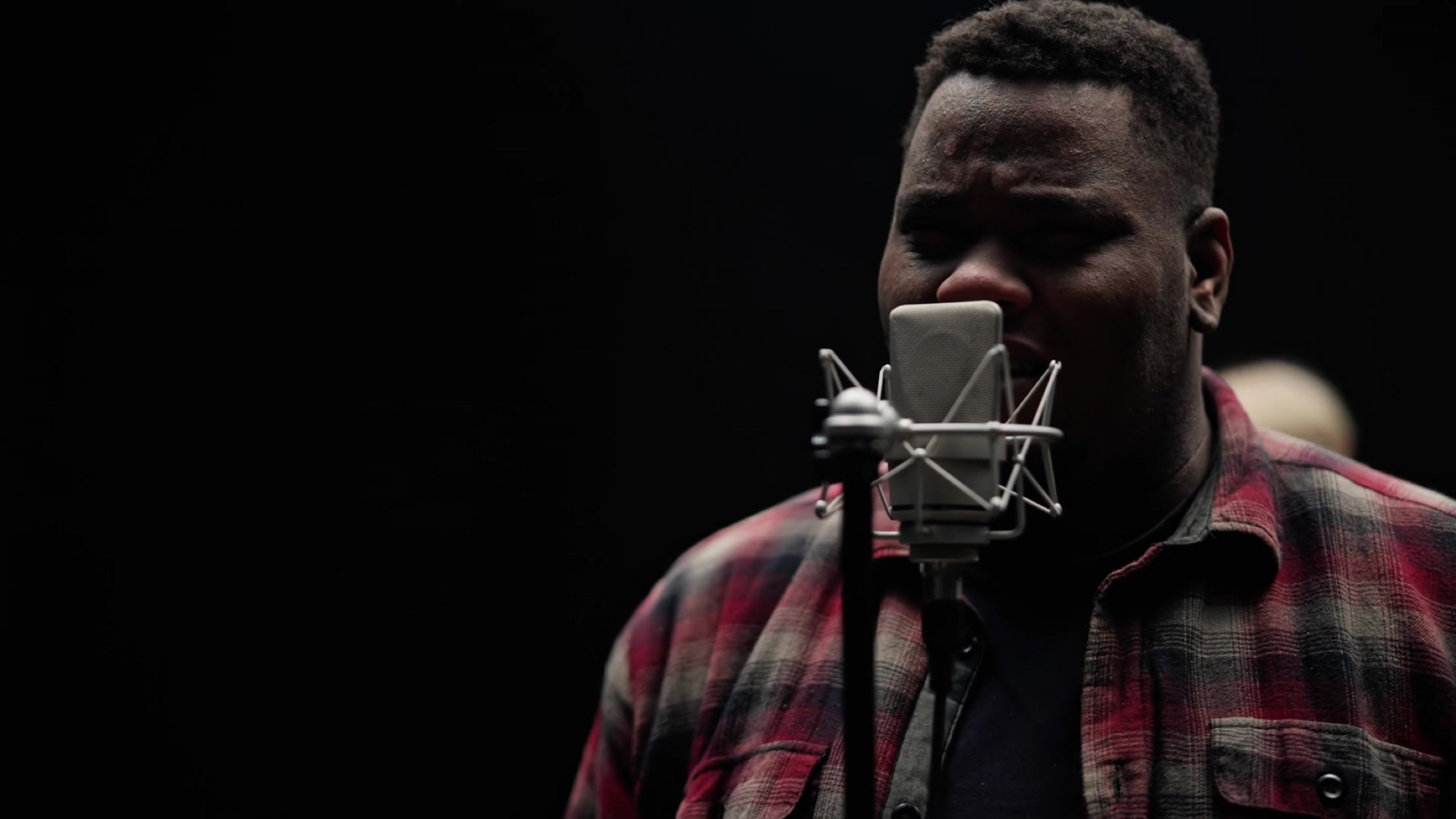 BackPew contact page background